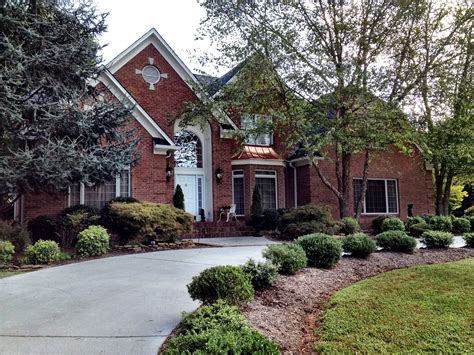 On average, homes sell for about 1 below the list price. . Knoxville estate sales